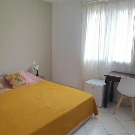 Chambre A 50m De La Plage Séjour chez l'habitant
